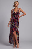 Vestido de madre de la novia de terciopelo floral negro con escote alto y bajo asimétrico en línea A con volantes laterales