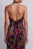 Vestido de madre de la novia de terciopelo floral negro con escote alto y bajo asimétrico en línea A con volantes laterales
