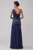 Vestido asimétrico de sirena de chiffon de terciopelo azul marino de un hombro