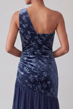 Vestido asimétrico de sirena de chiffon de terciopelo azul marino de un hombro