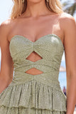 Vestido corto de bienvenida a casa gris verde Corte de líneas A Cut Sin tirantes con volantes