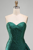 Corsé bodycon verde oscuro, perlas con cuentas, dobladillo asimétrico con volantes Vestido de bienvenida