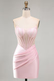 Corsé rosa transparente, vestido corto de satén fruncido y corto de bienvenida con cuentas