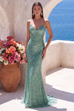 Perlas de perlas de lentejuelas verdes polvorientas con tirantes finos y tirantes largos de sirena con abertura