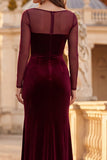 Vestido formal largo largo de veludo burdeos, cuello ilusión y cuello ilusorio, con abertura lateral