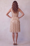 Vestido de cóctel midi sin mangas con volantes y cuello alto lentejuelas