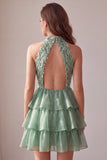 Vestido de cóctel corto verde de cuello alto con volantes y filetes A-line