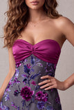 Vestido corto floral sin tirantes de satén Fuchsia A-Line