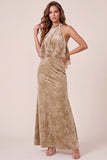 Vestido Maxi de Cintura Champagne con cuello alto y volantes