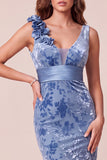 Vestido formal largo de tul asimétrico de terciopelo sirena azul con cuello en V y flor 3D