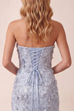 Vestido formal largo de lentejuelas azul polvoriento azul sin tirantes con abertura lateral y flor 3D
