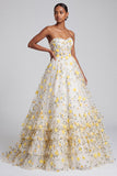 Corsé amarillo claro, vestido largo largo de graduación con volantes y tirantes y aplique florales