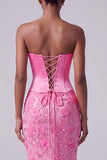 Vestido largo de graduación sin tirantes de sirena rosa brillante