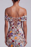 Vestido largo de baile de fin de curso, gris claro con flores de sirena con hombros descubiertos