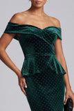 Vaina verde oscuro sobre el hombro, terciopelo alto y bajo, largo vestido de madre de la novia