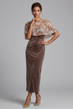Chocolate Sheath Steam Terciopelo de cuello redondo Lentejuelas Vestido largo de madre de la novia con capa