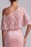 Vestido de madre de la novia de terciopelo rosa de terciopelo de un hombro con bordados