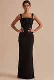 Vestido de invitado maxi negro de cuello cuadrado y fruncido