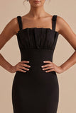 Vestido de invitado maxi negro de cuello cuadrado y fruncido