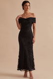 Vestido de invitado maxi de boda con funda negra bordada en el hombro