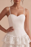 Vestido blanco ajustado de tirantes finos cortos blancos con encaje