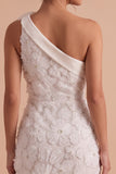 Vestido blanco blanco corto de un solo hombro con flor 3D