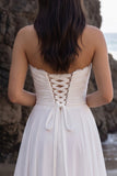Vestido de novia blanco de gasa de gasa sin tirantes y encaje fruncido, hasta la altura del té