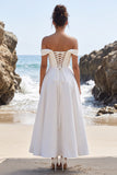 Vestido de novia blanco de satén fruncido de satén con línea en A y abertura de encaje