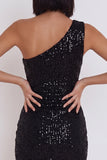 Vestido de cóctel corto bodycon de un solo hombro con lentejuelas negras y recorte