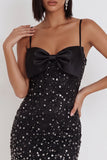 Vestido de cóctel corto corto de lazos cortos Black Bodycon tirantes finos y pedrería