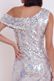 Vestido de cóctel Bodycon asimétrico de un solo hombro con lentejuelas plateadas brillantes