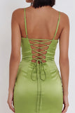Vestido de cóctel corto sin tirantes y fruncido Bodycon Sage Polvoriento con lentejuelas