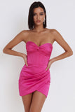 Corsé fucsia Vestido corto corto de satín ceñido y fruncido