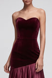 Vestido de sirène burdeos sin tirantes de satén plisado Maxi de terciopelo plisado