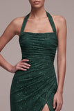 Vestido formal Maxi de funda verde oscuro, capestro con cuentas fruncidas, con abertura