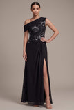 Vestido formal largo y arrugado de un solo hombro con vaina negra asimétrica y apliques