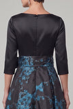 Vestido de madre de la novia con escote en línea A y mangas largas estampado en 3/4 de forma de marihua negra con lazo