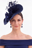Sombrero Fascinator de Tela Sinomay verde oscuro con plumas