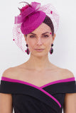 Fuchsia Sinamay Birdcage Veil 3D de tela Flor Fascinator con plumas