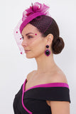 Fuchsia Sinamay Birdcage Veil 3D de tela Flor Fascinator con plumas