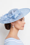 Sombrero fascinator de lazo de malla azul Sinamay con plumas