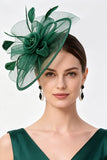 Sombrero fascinator con malla de flor de crinolina de champán con plumas