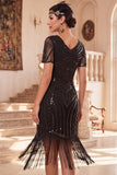 Vestido negro de los años 20 con flecos de manga corta y escote en V y lentejuelas