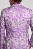 Trajes de baile de graduación de dos piezas con solapa de muesca fucsia con solapa estampada
