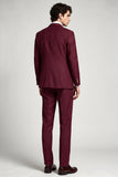 Trajes de baile de fin de curso de dos piezas de solapa Burgundy Peak
