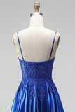 A-line Royal Blue Apliques Satén Lentejuelas con cuentas Tirantes finos Vestido largo de graduación