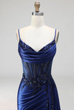 Corsé azul real con escote de capucho transparente, floral de satén fruncido, lentejuelas, vestido largo de graduación con abertura