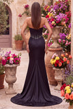 Vestido largo tirante tirantes con corsé y cuentas con corte de sirena negro de satén y abertura lateral