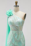Vestido largo verde de sirena de un hombro con tul adornado con cuentas, flores de tul con cuentas y abertura