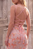Vestido de graduación largo con tirantes finos de sirena con cuello cuadrado y cuello cuadrado rosa con tirantes finos